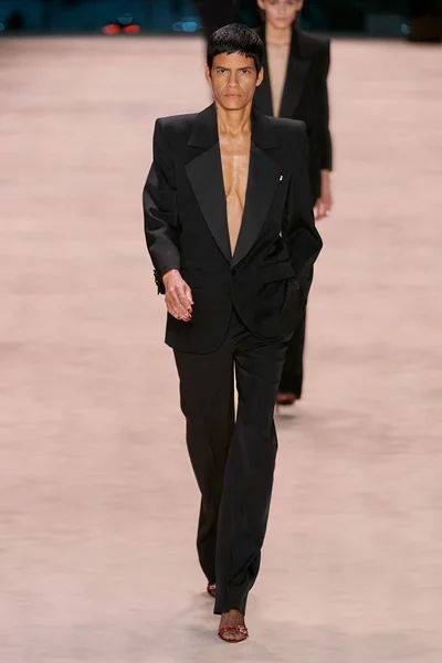 Look 53